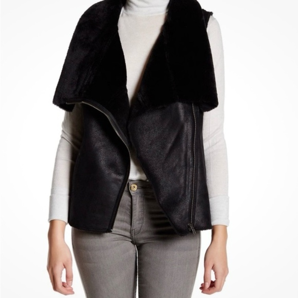 Cupcakes and Cashmere Faux Fur & Suede Luxe Black Vest NWT Sz S. Ret $130